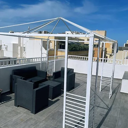 Los Arditos Penthouse 아파트 *